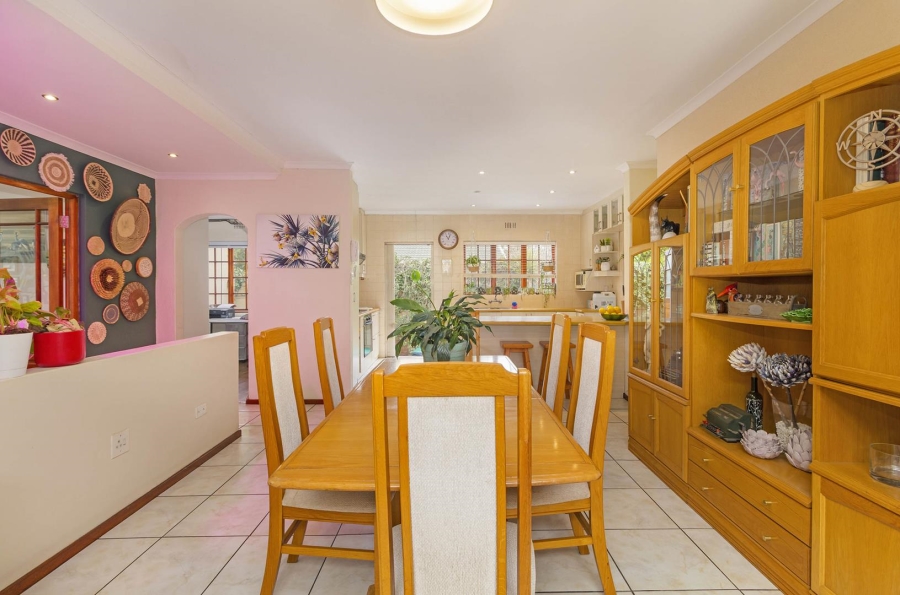 6 Bedroom Property for Sale in Tijgerhof Western Cape